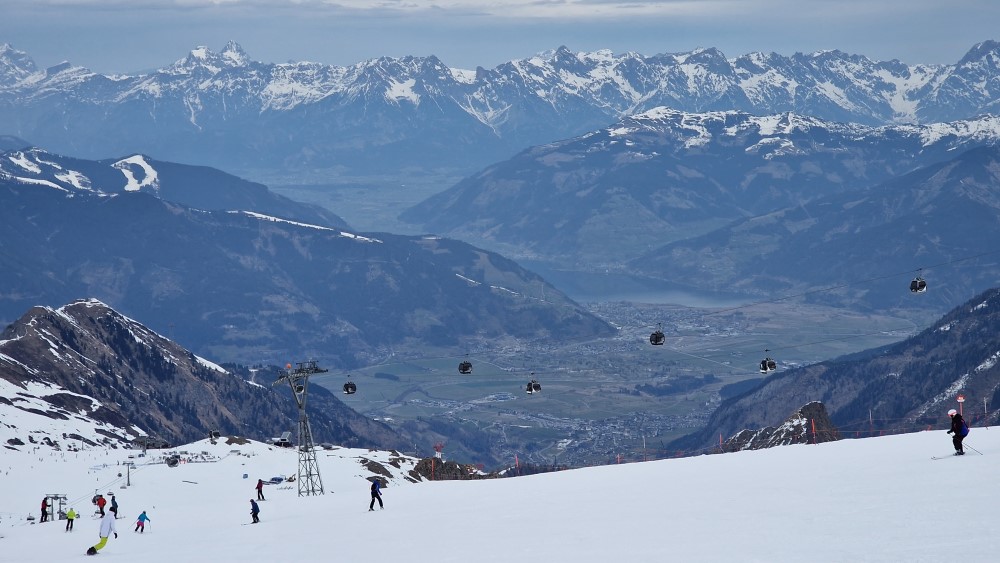 Wintersport op de Kitzsteinhorn in de zomer.